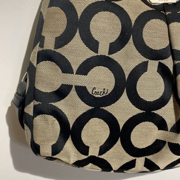 Coach Women's Black Cream Madison OP Art Signature Maggie Shoulder Bag - Picture 3 of 15